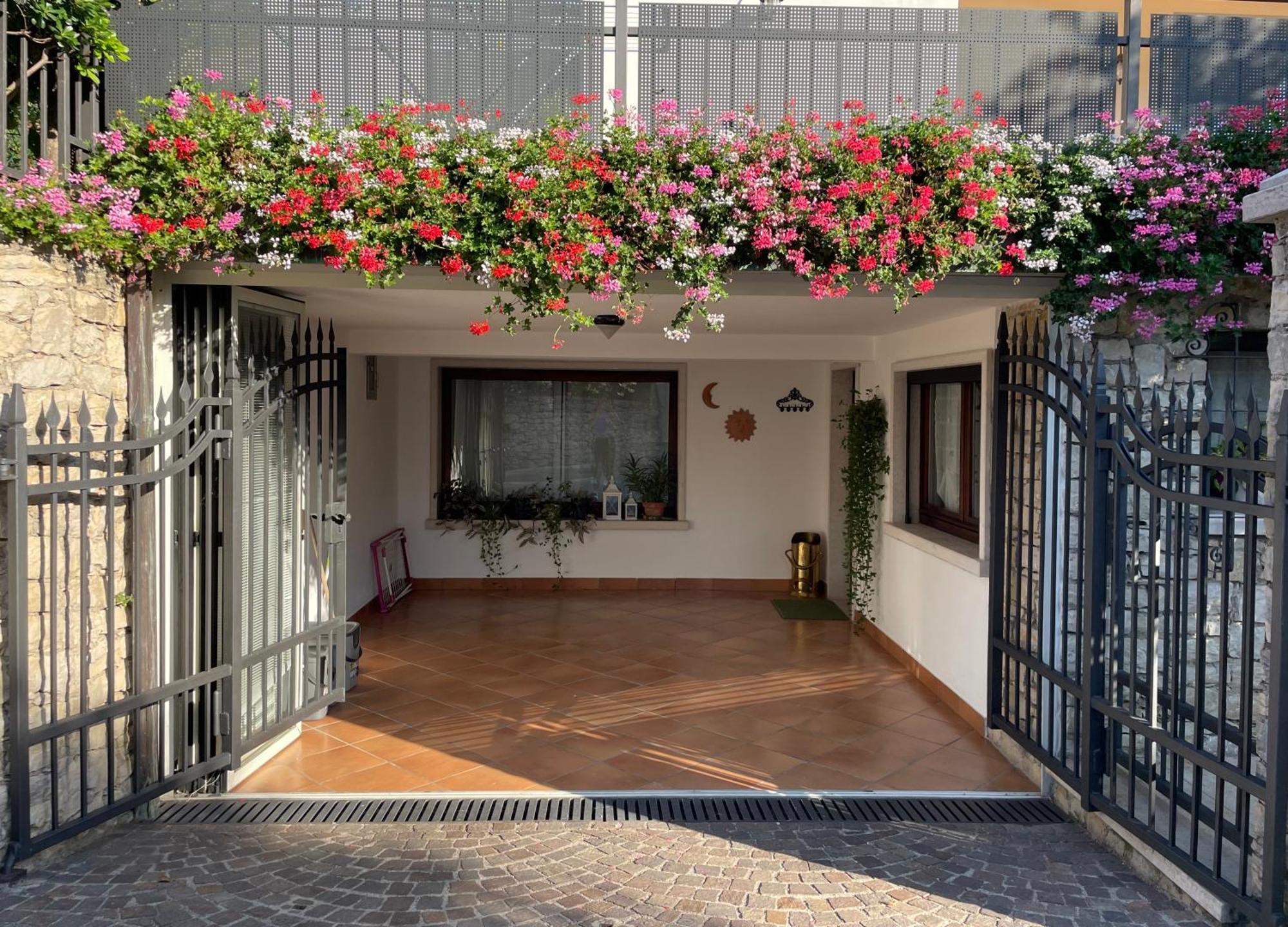 Tatjana House Lägenhet Brenzone sul Garda Exteriör bild